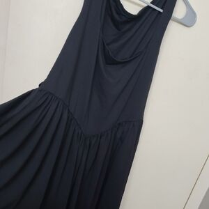 Elegant Black Sleeveless Dress